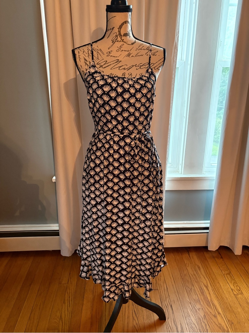 NWOT J Crew Black and White seashell printed Slip Dress sz 2